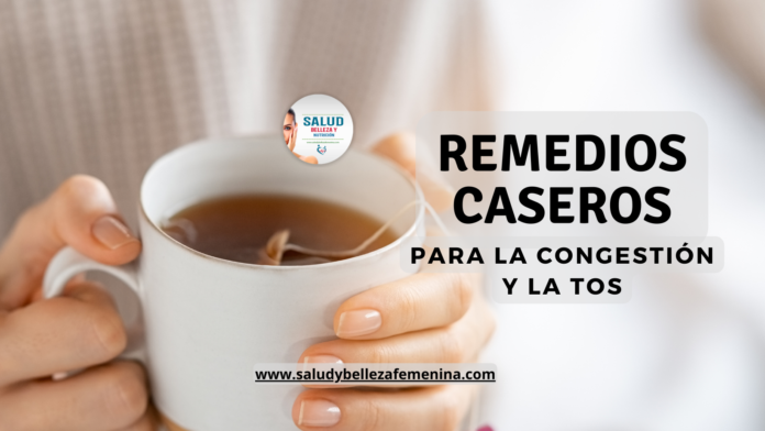 Mujer con té caliente y pañuelo
